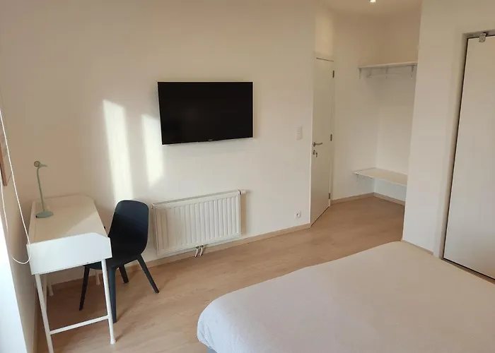 Citadelle - Avec Salle De Bain Independantes Et Cuisine Partagee Affittacamere Liegi