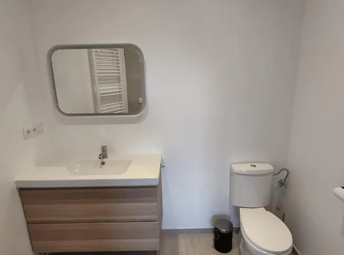 Citadelle - Avec Salle De Bain Independantes Et Cuisine Partagee