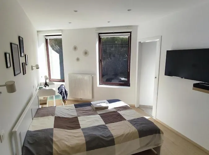 Citadelle - Avec Salle De Bain Independantes Et Cuisine Partagee Affittacamere 3*